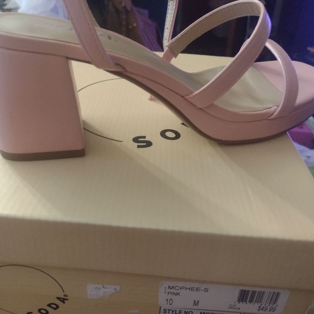 Sandals - Picture 3 of 3